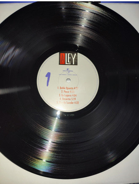 Imagen de la portada del disco Doble Opuesto del artista La Ley
